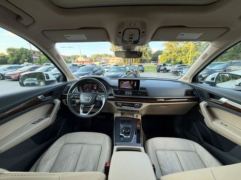 Used 2018 Audi Q5 2.0T Premium Plus w/ Premium Plus Package AWD/4WD image 2