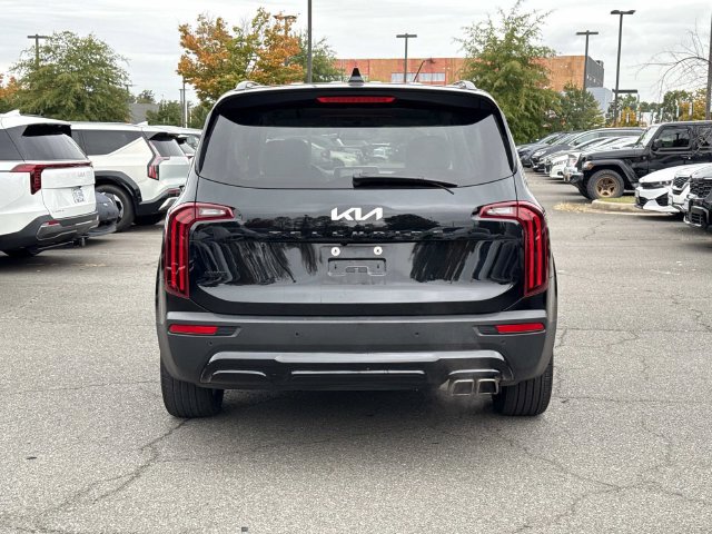 Used 2022 Kia Telluride SX w/ SX Prestige Package AWD/4WD image 3