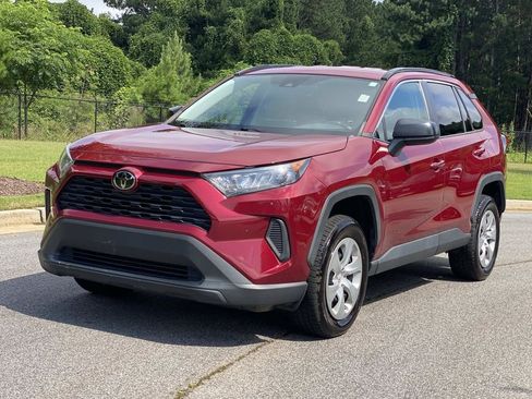 Used 2021 Toyota RAV4 LE FWD image 10