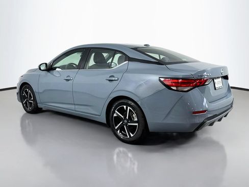 Used 2024 Nissan Sentra SV FWD image 8