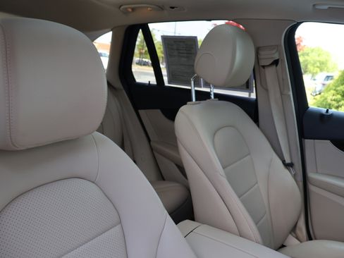 Certified 2022 Mercedes-Benz GLC 300 w/ Premium Package Lite image 30