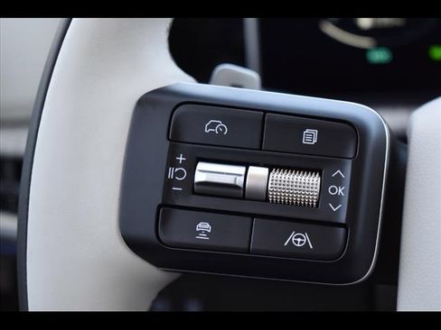 Certified 2025 Hyundai Santa Fe Calligraphy image 24