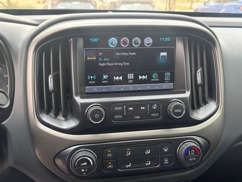 Used 2016 Chevrolet Colorado Z71 AWD/4WD image 14