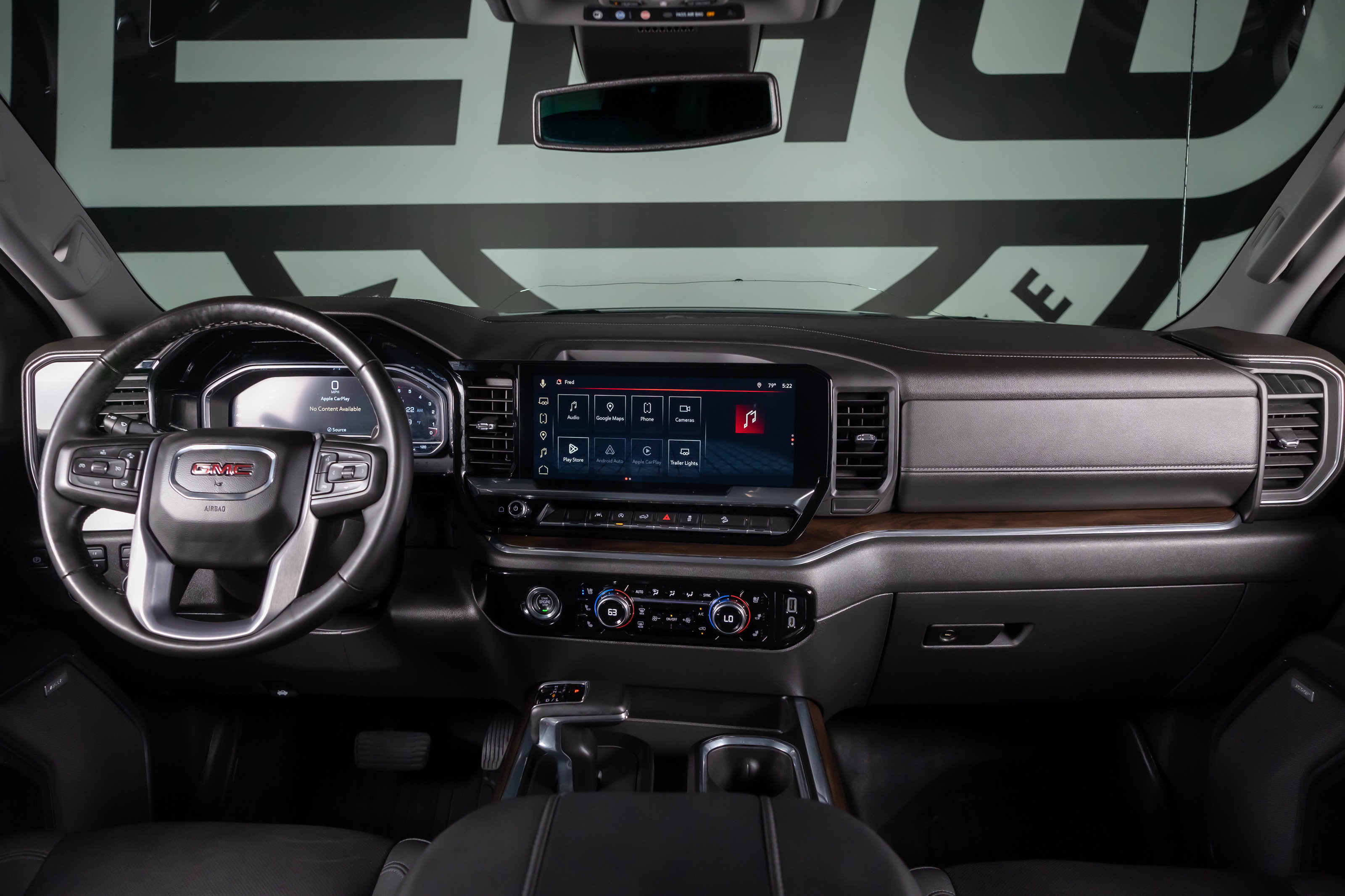 Used 2023 GMC Sierra 1500 SLT w/ SLT Premium Package AWD/4WD image 3