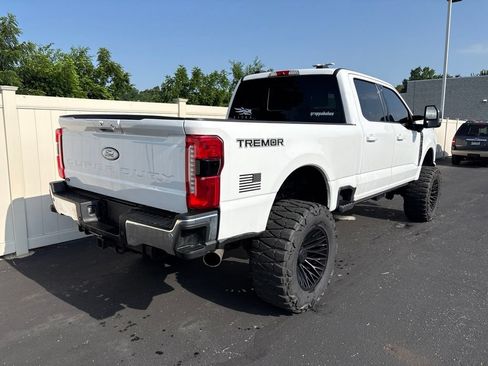 Used 2024 Ford F350 Lariat w/ Lariat Ultimate Package AWD/4WD image 3