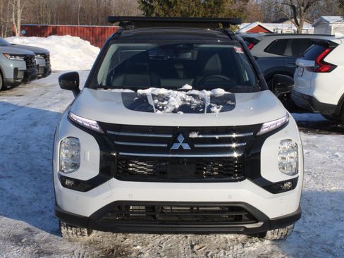 New 2026 Mitsubishi Outlander Trail Edition image 2