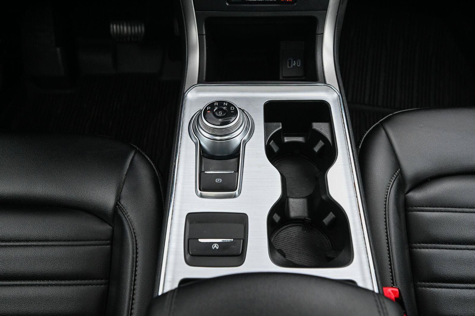 Used 2022 Ford Edge SEL w/ Convenience Package AWD/4WD image 36