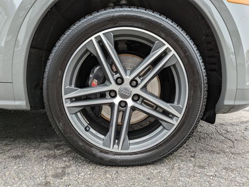 Used 2019 Audi SQ5 Premium Plus w/ Premium Plus Package image 53