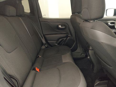 Used 2020 Jeep Renegade Altitude AWD/4WD image 19
