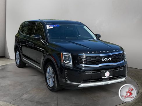 Used 2022 Kia Telluride LX AWD/4WD image 1