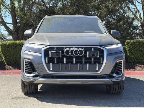 Used 2025 Audi Q7 3.0T Premium Plus image 13