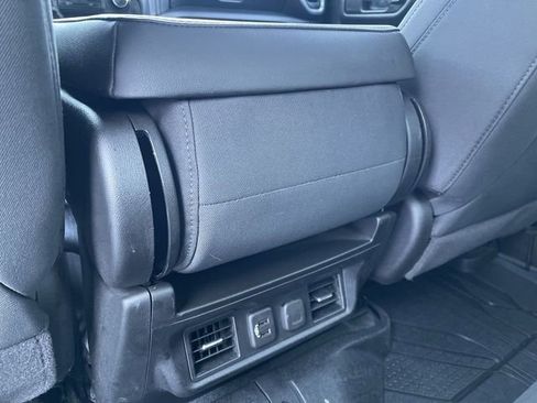 Used 2020 Chevrolet Silverado 1500 RST w/ RST Value Package image 21