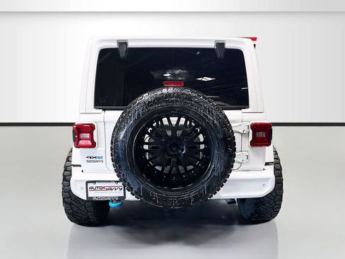 Used 2021 Jeep Wrangler Unlimited Sahara AWD/4WD image 6