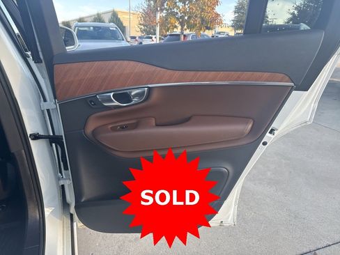 Certified 2023 Volvo XC90 B6 Plus image 16