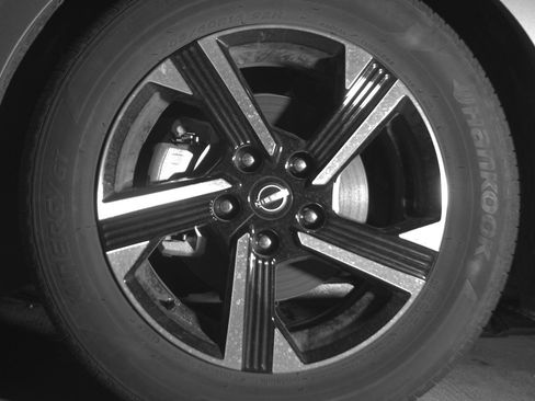 Used 2025 Nissan Sentra SV FWD image 12