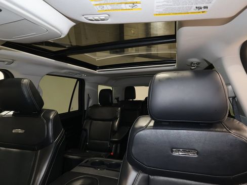 Used 2025 Ford Expedition Platinum AWD/4WD image 18