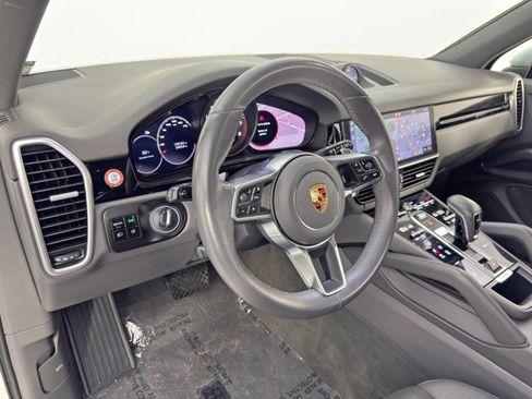 Used 2019 Porsche Cayenne image 13