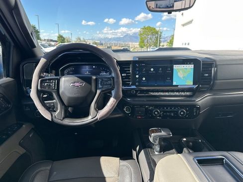 Used 2022 Chevrolet Silverado 1500 ZR2 w/ Technology Package AWD/4WD image 12