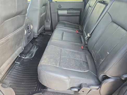 Used 2011 Ford F250 Lariat w/ Lariat Interior Pkg AWD/4WD image 14