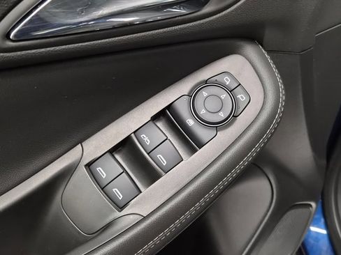 Used 2023 Buick Encore GX Select w/ Safety Package II image 17