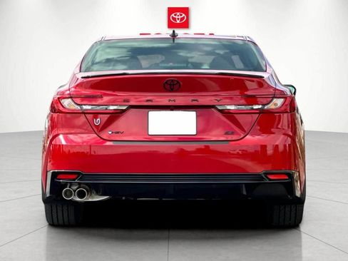New 2026 Toyota Camry Hybrid FWD image 4