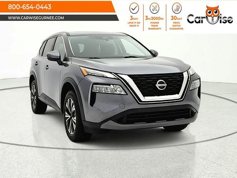 Used 2022 Nissan Rogue SV image 1