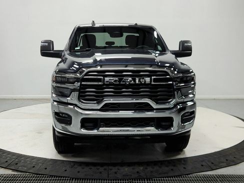 Used 2025 RAM 2500 Big Horn AWD/4WD image 3