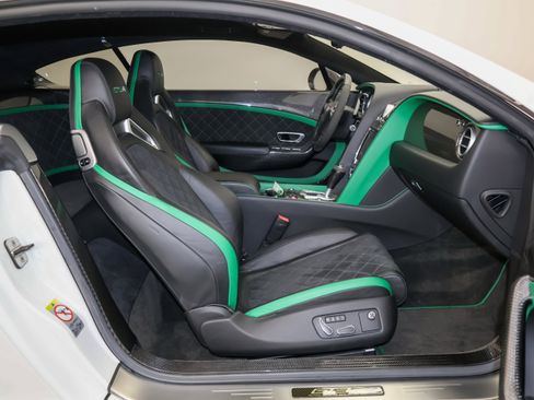Used 2015 Bentley Continental GT3-R AWD/4WD image 51