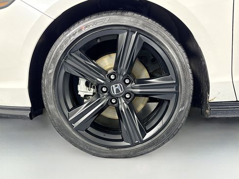 Certified 2024 Honda Accord Sport image 30