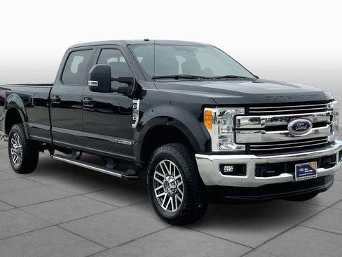 Used 2017 Ford F350 Lariat w/ Lariat Ultimate Package image 3