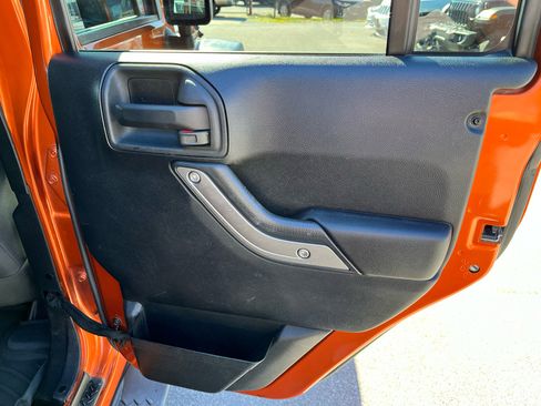 Used 2011 Jeep Wrangler Unlimited Sport image 18