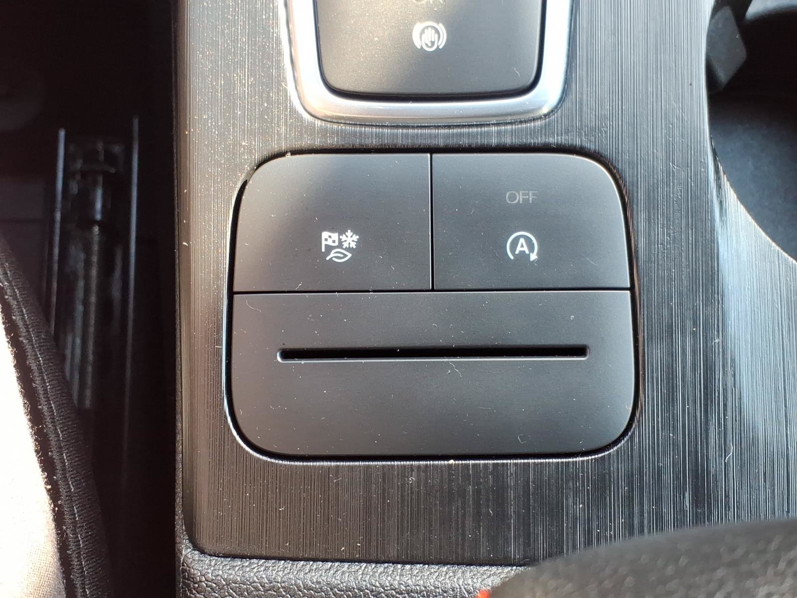 Used 2024 Ford Escape ST-Line AWD/4WD image 22