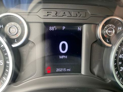 Used 2022 RAM 1500 Big Horn AWD/4WD image 25