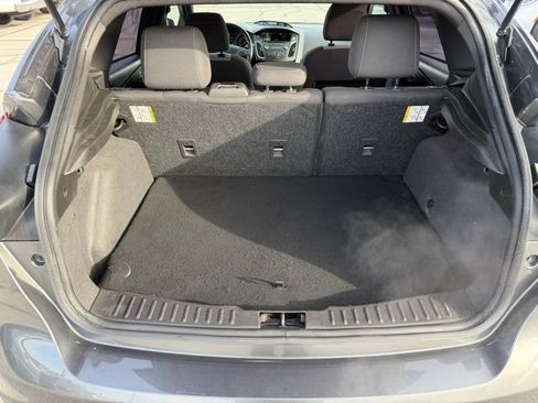 Used 2017 Ford Focus ST image 11