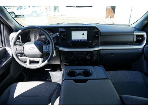Used 2024 Ford F250 XLT image 25