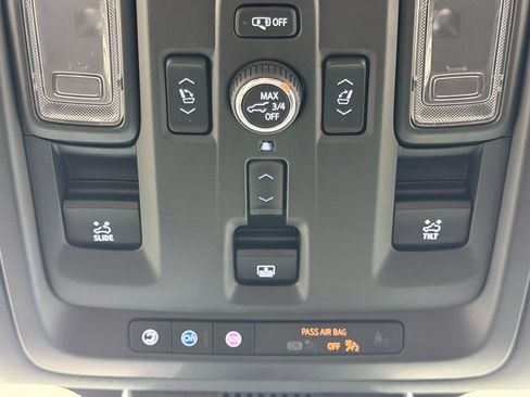Used 2024 Chevrolet Tahoe High Country w/ Advanced Technology Package AWD/4WD image 69