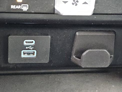 Used 2024 Ford F150 XLT image 15