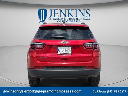 New 2026 Jeep Compass Latitude image 5