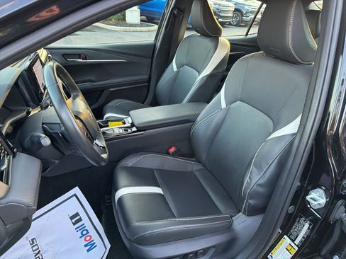 Used 2025 Toyota Camry SE image 22