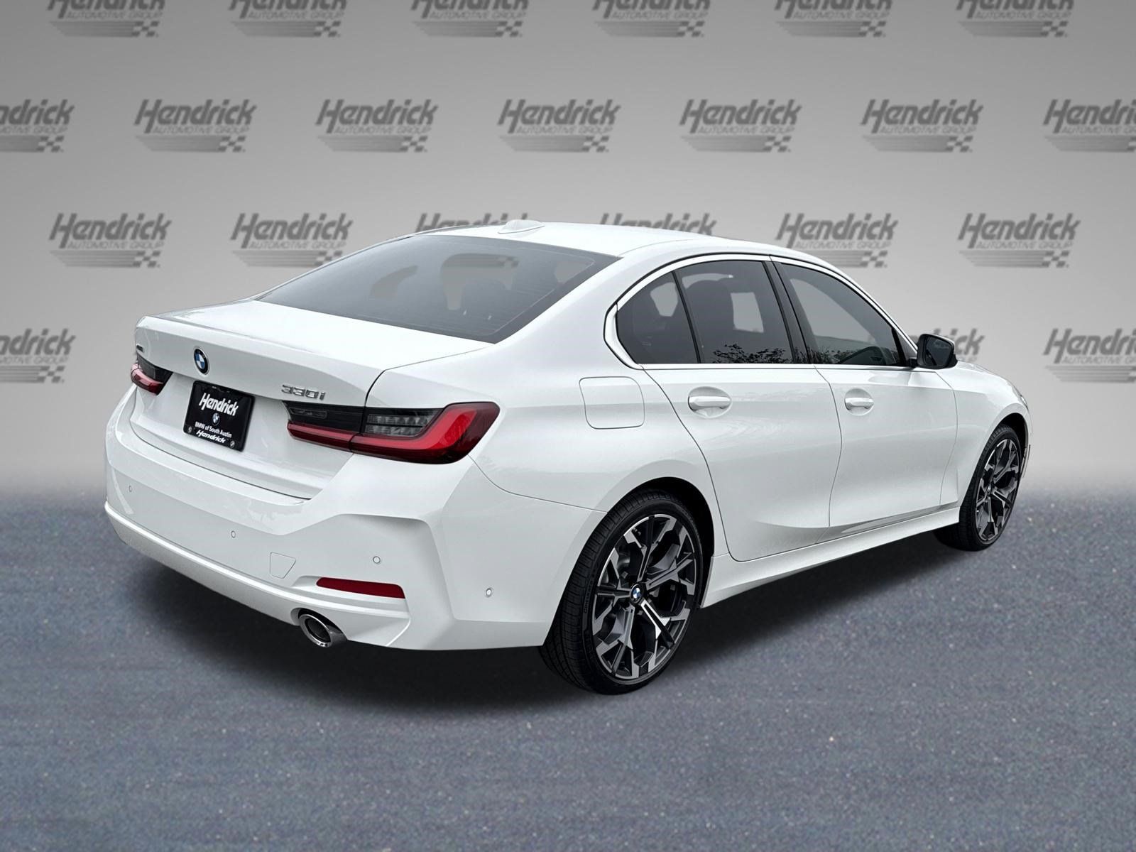 Used 2026 BMW 330i xDrive Sedan w/ Convenience Package AWD/4WD image 9
