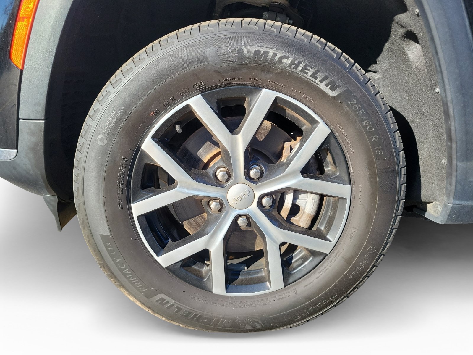 Used 2023 Jeep Grand Cherokee L Limited AWD/4WD image 30