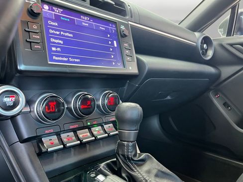 Used 2022 Toyota GR86 Premium image 19