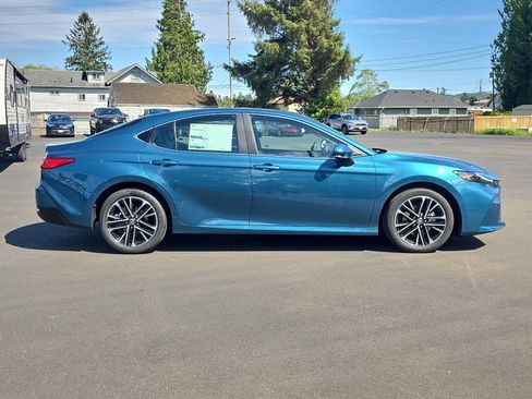 New 2026 Toyota Camry XLE FWD image 7