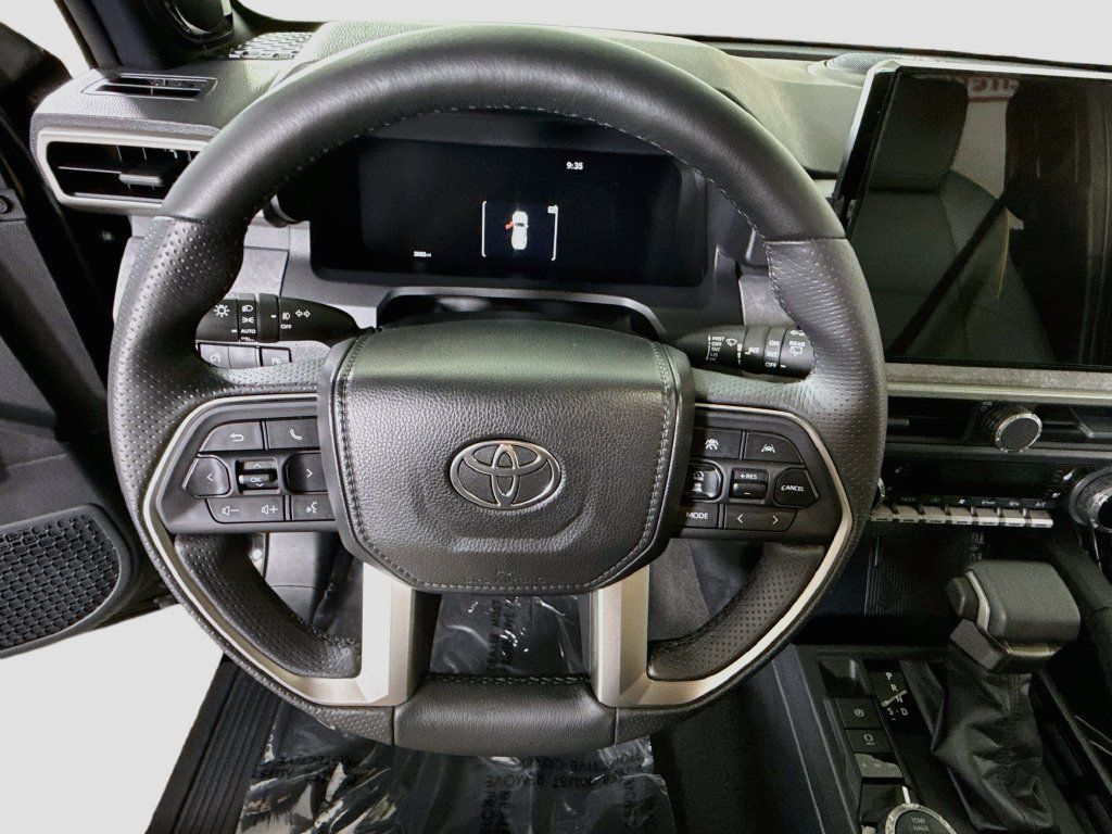 Certified 2026 Toyota 4Runner Trailhunter AWD/4WD image 22