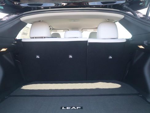 New 2026 Nissan Leaf SV+ w/ Floor Mat Package (SV+) FWD image 21