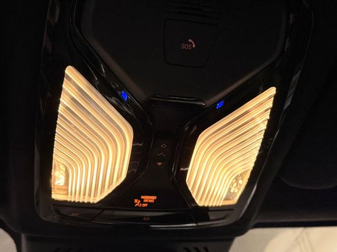 Used 2022 BMW X5 M Competition image 25