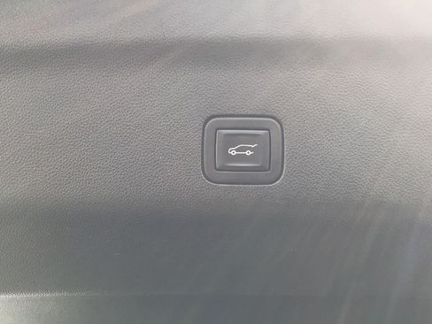 Certified 2023 GMC Yukon Denali Ultimate AWD/4WD image 40