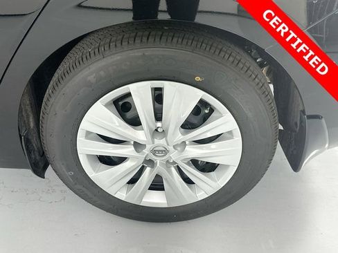 Certified 2025 Nissan Sentra S FWD image 12