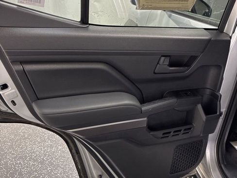 Used 2025 Toyota 4Runner SR5 image 24