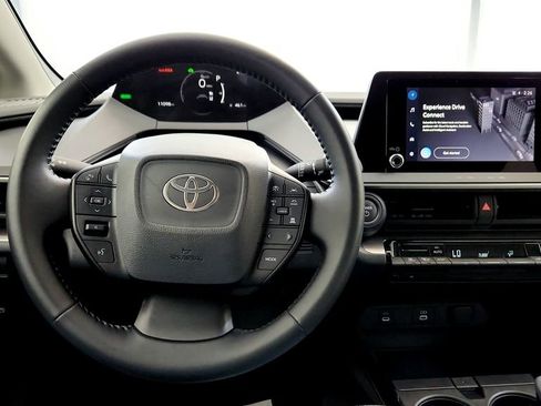 Used 2024 Toyota Prius LE AWD/4WD image 27